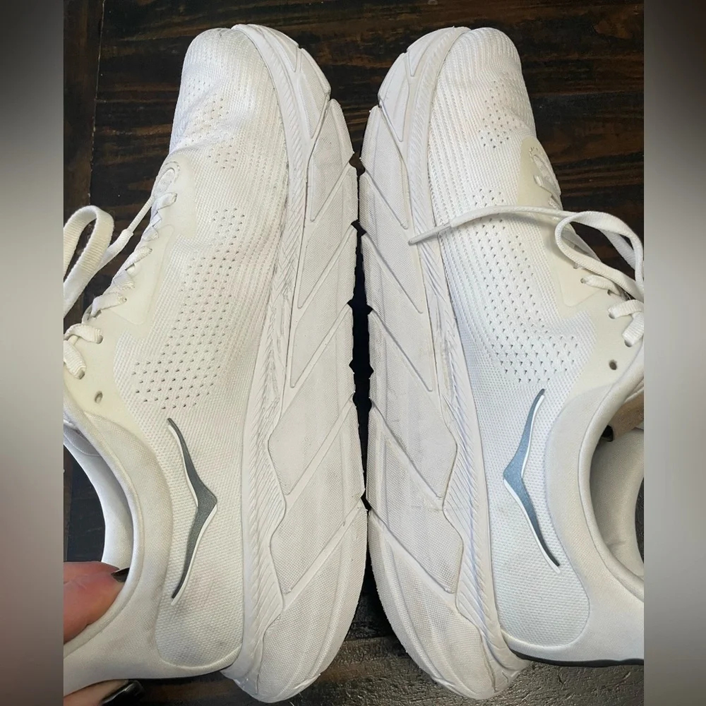 Hoka Arahi 7 Sneakers - Picture 7 of 10